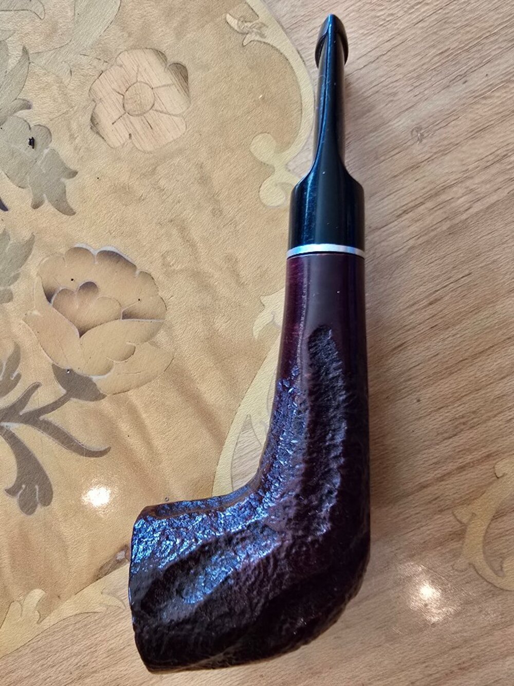 Holfar / Helle - Vintage Briar Pipe, Bent Shape, Rusticated Finish, Collectible